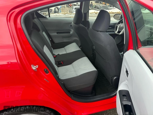 2012 Toyota Prius One with VIN JTDKDTB39C1012314, listed as a Copart auction lot 56564625 with 135,872 mi miles and Clean Title. Bid and sale history available at DreamBid. Image 6.