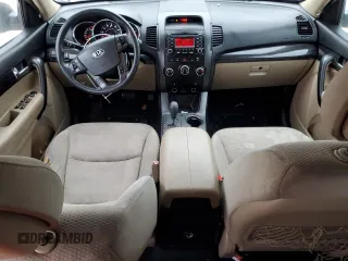 2011 Kia Sorento LX with VIN 5XYKT3A13BG133986, listed as a Copart auction lot 45411515 with 201,884 mi miles and Salvage Title. Bid and sale history available at carsss.com. Image 8.