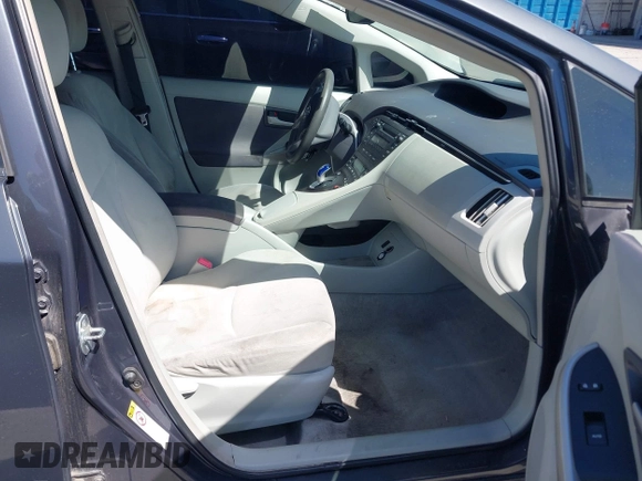 2011 Toyota Prius I with VIN JTDKN3DU1B1462668, listed as a IAAI auction lot 41939046 with 28,401 mi miles and . Bid and sale history available at DreamBid. Image 5.