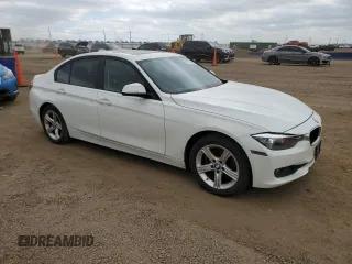 2013 BMW 3 Series 328i xDrive z VIN WBA3B5G59DNP40982, wystawiony jako Copart lot #62220845 z przebiegiem 152 820 mil mil oraz Czysty tytuł • Clean title. Historia ofert i sprzedaży dostępna na DreamBid. Obrazek 4.