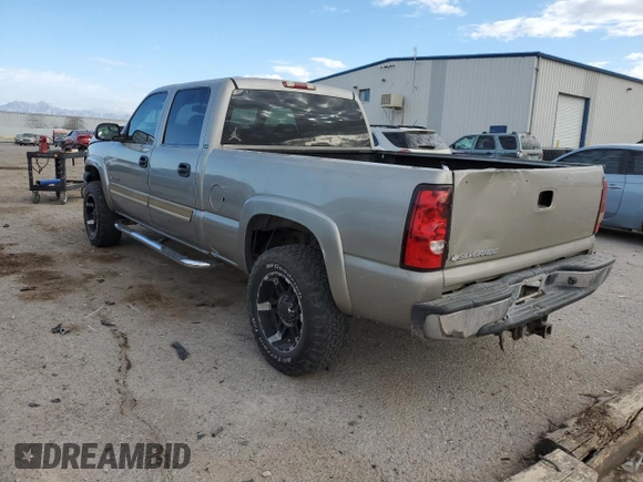 2003 Chevrolet Silverado 1500HD LS z VIN 1GCGC13U93F124103, wystawiony jako Copart lot #87912555 z przebiegiem 286 357 mil mil oraz Czysty tytuł • Clean title. Historia ofert i sprzedaży dostępna na DreamBid. Obrazek 2.
