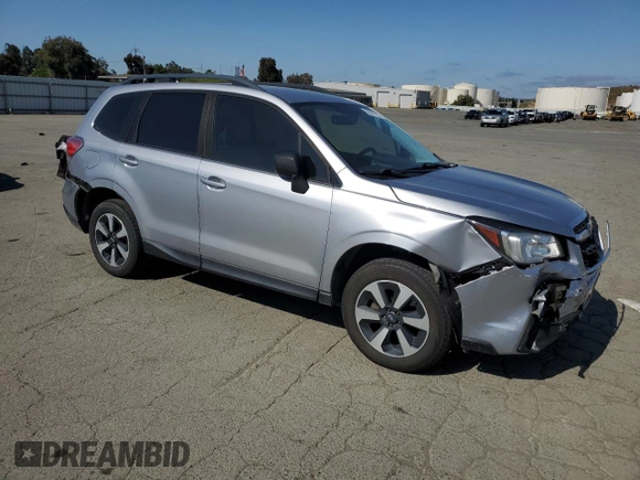 2018 Subaru Forester z VIN JF2SJABC7JH568026, wystawiony jako Copart lot #55520125 z przebiegiem 59 930 mil mil oraz Szkoda całkowita • Salvage title. Historia ofert i sprzedaży dostępna na DreamBid. Obrazek 4.