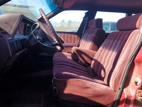 1993 Oldsmobile Cutlass z VIN 1G3AJ85N8P6362475, wystawiony jako Copart lot #45789795 z przebiegiem 103 756 mil mil oraz Tytuł czysty. Historia ofert i sprzedaży dostępna na DreamBid. Obrazek 7.