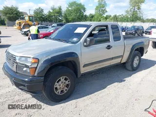 2008 GMC Canyon SLE1 z VIN 1GTDT19E488150087, wystawiony jako IAAI lot #42220329 z przebiegiem 210 545 mil mil oraz . Historia ofert i sprzedaży dostępna na DreamBid. Obrazek 2.