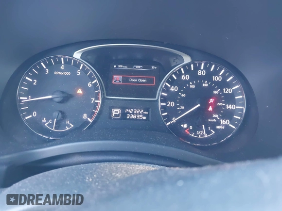 2014 Nissan Pathfinder Platinum with VIN 5N1AR2MM9EC676855, listed as a IAAI auction lot 41450200 with 142,322 mi miles and . Bid and sale history available at DreamBid. Image 7.