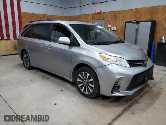 2018 Toyota Sienna LE с VIN 5TDJZ3DC2JS197865, выставлен на аукционе Copart как лот 68896164 с пробегом 449 127 миль миль и Чистый • Clean title. История ставок и продаж доступна на DreamBid. Изображение 4.
