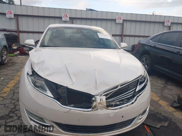 2013 Lincoln MKZ with VIN 3LN6L2G90DR813826, listed as a IAAI auction lot 41833991 with 98,776 mi miles and . Bid and sale history available at DreamBid. Image 12.