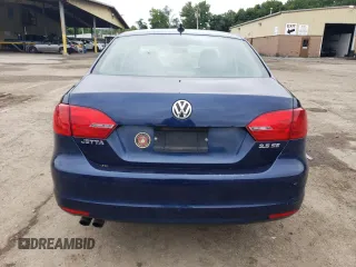 2011 Volkswagen Jetta SE z VIN 3VWDZ7AJ9BM012040, wystawiony jako Copart lot #66552264 z przebiegiem 171 529 mil mil oraz Czysty tytuł • Clean title. Historia ofert i sprzedaży dostępna na DreamBid. Obrazek 6.