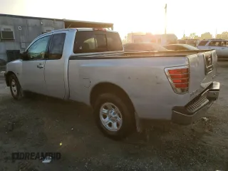 2004 Nissan Titan SE with VIN 1N6AA06A74N547323, listed as a Copart auction lot 41538275 with 220,407 mi miles and Clean Title. Bid and sale history available at carsss.com. Image 2.