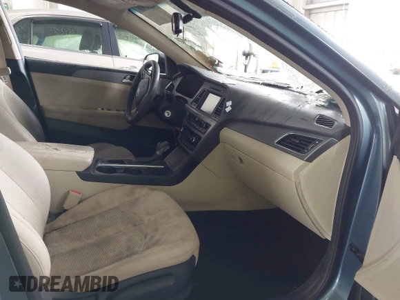 2016 Hyundai Sonata SE z VIN 5NPE24AF9GH355465, wystawiony jako IAAI lot #42247539 z przebiegiem Nie podano mil oraz . Historia ofert i sprzedaży dostępna na DreamBid. Obrazek 5.