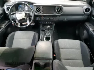 2021 Toyota Tacoma 4WD SR5 with VIN 3TMDZ5BN2MM108586, listed as a Copart auction lot 84925984 with 112,793 mi miles and Salvage Title. Bid and sale history available at carsss.com. Image 8.