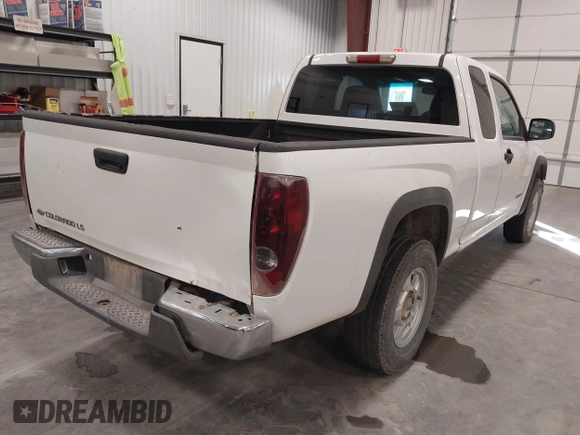 2004 Chevrolet Colorado LS Z71 with VIN 1GCDT196048194302, listed as a IAAI auction lot 41407229 with 424,834 mi miles. Bid and sale history available at carsss.com. Image 4.