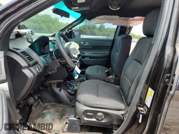 2017 Ford Police Interceptor Utility с VIN 1FM5K8AR6HGA63727, выставлен на аукционе Copart как лот 63182595 с пробегом 114 428 миль миль и Списание • Salvage title. История ставок и продаж доступна на DreamBid. Изображение 7.