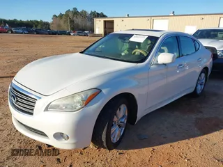 2011 Infiniti M37 with VIN JN1BY1AP5BM323915, listed as a IAAI auction lot 41822773 with 184,129 mi miles. Bid and sale history available at carsss.com. Image 17.