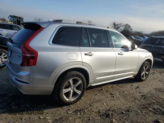 2016 Volvo XC90 Momentum with VIN YV4102XK7G1081944, listed as a Copart auction lot 84770344 with 183,548 mi miles and Clean Title. Bid and sale history available at carsss.com. Image 3.
