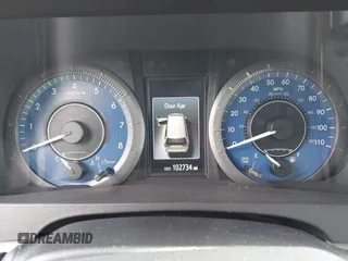 2015 Toyota Sienna XLE with VIN 5TDYK3DC1FS611521, listed as a IAAI auction lot 42136356 with 102,734 mi miles. Bid and sale history available at carsss.com. Image 7.