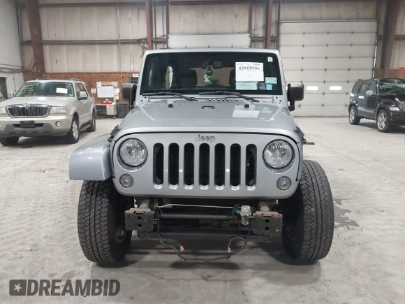 2014 Jeep Wrangler Unlimited Sahara with VIN 1C4BJWEG5EL164350, listed as a IAAI auction lot 42018586 with 113,222 mi miles. Bid and sale history available at carsss.com. Image 13.