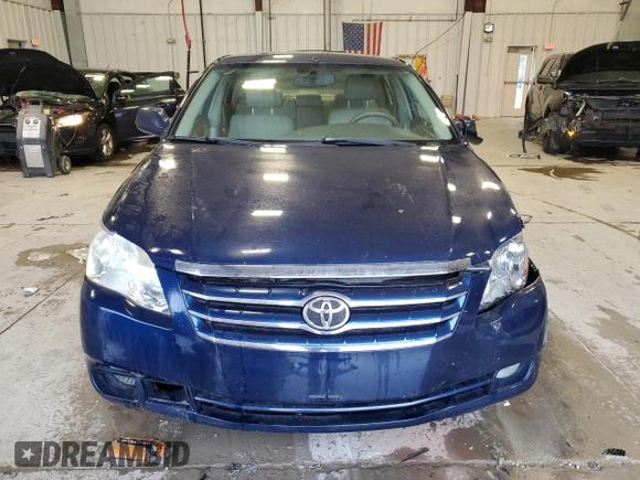 2006 Toyota Avalon XL z VIN 4T1BK36B36U139730, wystawiony jako Copart lot #57646545 z przebiegiem 287 662 mil mil oraz Nie do naprawy • Non repairable. Historia ofert i sprzedaży dostępna na DreamBid. Obrazek 5.