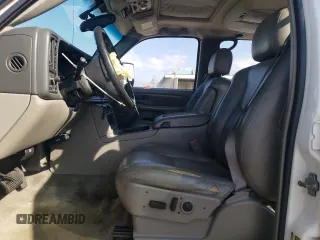 2004 Chevrolet Suburban LS with VIN 3GNGK26U94G215965, listed as a Copart auction lot 88605155 with 161,886 mi miles and Salvage Title. Bid and sale history available at carsss.com. Image 7.