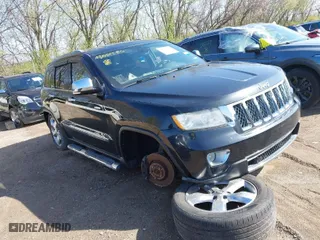 2011 Jeep Grand Cherokee Overland with VIN 1J4RR6GT2BC580377, listed as a IAAI auction lot 42001286 with 179,359 mi miles. Bid and sale history available at carsss.com. Image 1.