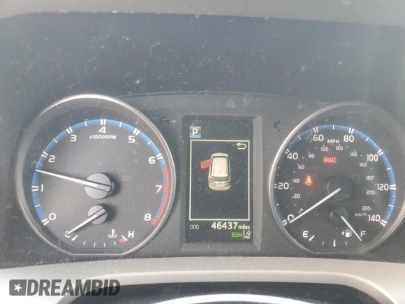 2018 Toyota RAV4 XLE with VIN 2T3RFREV2JW699448, listed as a Copart auction lot 55345975 with 46,437 mi miles and Salvage Title. Bid and sale history available at DreamBid. Image 9.