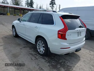 2016 Volvo XC90 T6 Momentum with VIN YV4A22PK8G1043665, listed as a IAAI auction lot 42004230 with 156,681 mi miles. Bid and sale history available at carsss.com. Image 3.