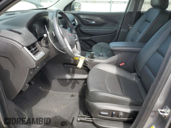 2024 GMC Terrain SLT z VIN 3GKALVEG5RL224500, wystawiony jako Copart lot #57138525 z przebiegiem 6 152 mil mil oraz Czysty tytuł • Clean title. Historia ofert i sprzedaży dostępna na DreamBid. Obrazek 7.