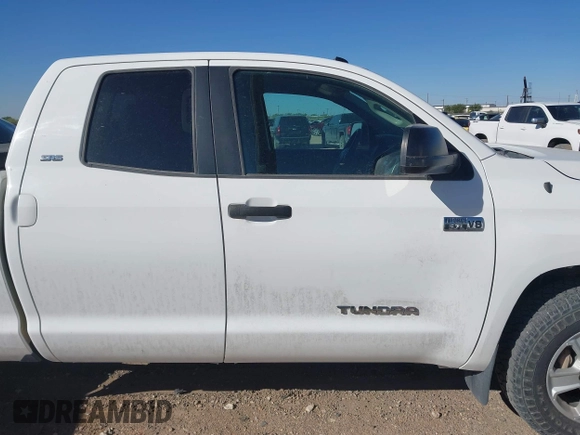 2016 Toyota Tundra 4WD Truck SR with VIN 5TFUW5F1XGX539529, listed as a IAAI auction lot 42044488 with 271,734 mi miles. Bid and sale history available at carsss.com. Image 12.