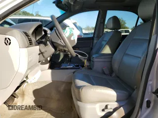 2007 Kia Sorento LX z VIN KNDJD736975696498, wystawiony jako Copart lot #85933984 z przebiegiem 116 434 mil mil oraz Szkoda całkowita • Salvage title. Historia ofert i sprzedaży dostępna na DreamBid. Obrazek 7.