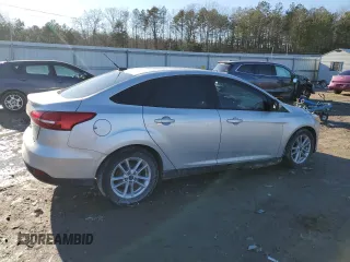 2016 Ford Focus SE z VIN 1FADP3F2XGL399943, wystawiony jako Copart lot #46472415 z przebiegiem 70 047 mil mil oraz Szkoda całkowita • Salvage title. Historia ofert i sprzedaży dostępna na DreamBid. Obrazek 3.