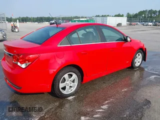 2014 Chevrolet Cruze 1LT z VIN 1G1PC5SBXE7468987, wystawiony jako IAAI lot #42391846 z przebiegiem 184 102 mil mil oraz . Historia ofert i sprzedaży dostępna na DreamBid. Obrazek 4.