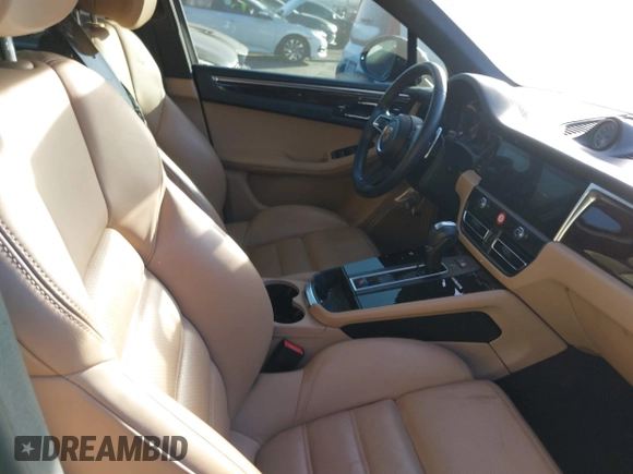 2022 Porsche Macan with VIN WP1AA2A53NLB01500, listed as a IAAI auction lot 41031126 with 25,618 mi miles and . Bid and sale history available at DreamBid. Image 5.