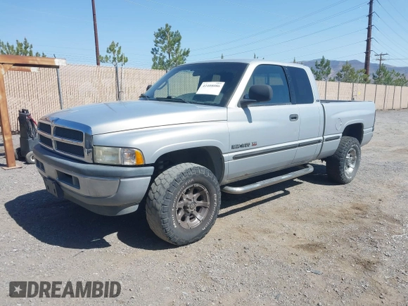1998 Dodge 1500 z VIN 1B7HF13YXWJ203604, wystawiony jako IAAI lot #42408086 z przebiegiem 257 012 mil mil oraz . Historia ofert i sprzedaży dostępna na DreamBid. Obrazek 2.