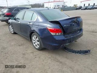 2008 Honda Accord EX-L z VIN 1HGCP36818A016111, wystawiony jako IAAI lot #41619493 z przebiegiem 176 786 mil mil oraz . Historia ofert i sprzedaży dostępna na DreamBid. Obrazek 3.