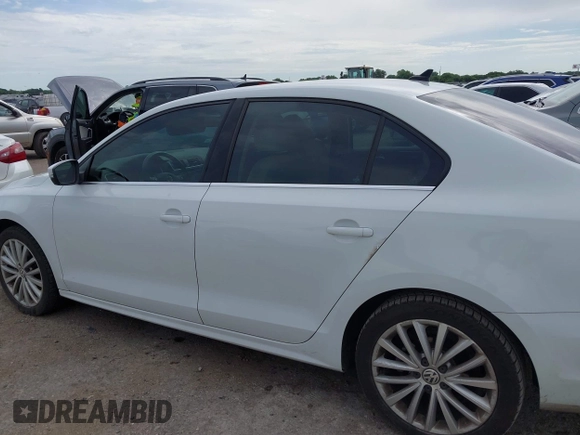 2016 Volkswagen Jetta SEL с VIN 3VWL07AJXGM203480, выставлен на аукционе IAAI как лот 42630215 с пробегом 112 599 миль миль и . История ставок и продаж доступна на DreamBid. Изображение 14.