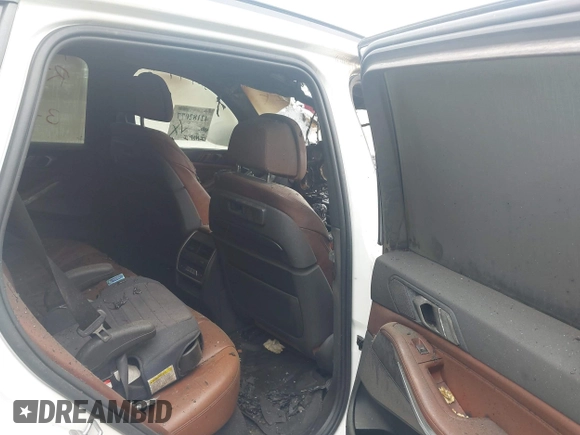 2019 BMW X5 xDrive50i с VIN 5UXJU2C5XKLN64637, выставлен на аукционе IAAI как лот 42182077 с пробегом Не указан миль и . История ставок и продаж доступна на DreamBid. Изображение 14.