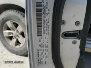 2015 Ram 1500 Tradesman z VIN 1C6RR6FM9FS535343, wystawiony jako Copart lot #48005015 z przebiegiem 362 254 mil mil oraz Szkoda całkowita • Salvage title. Historia ofert i sprzedaży dostępna na DreamBid. Obrazek 12.