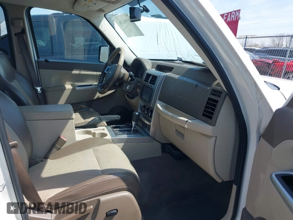 2008 Jeep Liberty Limited with VIN 1J8GN58K08W158293, listed as a IAAI auction lot 41991196 with 183,329 mi miles and . Bid and sale history available at carsss.com. Image 5.