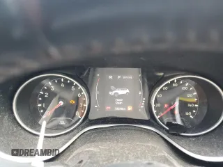 2017 Jeep Compass Latitude z VIN 3C4NJDBBXHT692369, wystawiony jako Copart lot #56152005 z przebiegiem 72 578 mil mil oraz Szkoda całkowita • Salvage title. Historia ofert i sprzedaży dostępna na DreamBid. Obrazek 9.