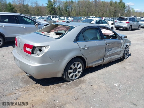 2008 Lincoln MKZ with VIN 3LNHM26T08R635473, listed as a IAAI auction lot 39251303 with 140,875 mi miles. Bid and sale history available at carsss.com. Image 4.