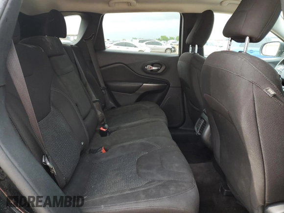 2019 Jeep Cherokee Latitude z VIN 1C4PJLCBXKD149943, wystawiony jako Copart lot #54366825 z przebiegiem 137 269 mil mil oraz Szkoda całkowita • Salvage title. Historia ofert i sprzedaży dostępna na DreamBid. Obrazek 11.