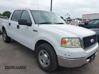 2008 Ford F-150 XLT with VIN 1FTPW12V98FB13594, listed as a IAAI auction lot 42129137 with 151,523 mi miles. Bid and sale history available at carsss.com. Image 1.