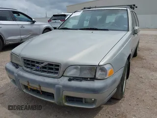 2000 Volvo V70 with VIN YV1LZ56D2Y2716564, listed as a IAAI auction lot 42128598 with 1 mi miles. Bid and sale history available at carsss.com. Image 6.
