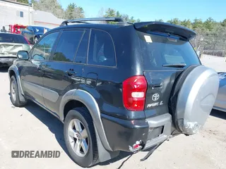 2005 Toyota RAV4 with VIN JTEHD20V156043793, listed as a IAAI auction lot 42061744 with 209,486 mi miles. Bid and sale history available at carsss.com. Image 3.