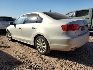 2012 Volkswagen Jetta SE z VIN 3VWDP7AJ1CM321623, wystawiony jako Copart lot #83437314 z przebiegiem 234 496 mil mil oraz Szkoda całkowita • Salvage title. Historia ofert i sprzedaży dostępna na DreamBid. Obrazek 2.