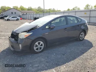 2014 Toyota Prius Four with VIN JTDKN3DU2E1742751, listed as a Copart auction lot 55170475 with 95,996 mi miles and Salvage Title. Bid and sale history available at DreamBid. Image 1.