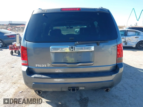 2011 Honda Pilot EX-L with VIN 5FNYF3H64BB056071, listed as a IAAI auction lot 41841047 with 112,114 mi miles and . Bid and sale history available at carsss.com. Image 16.