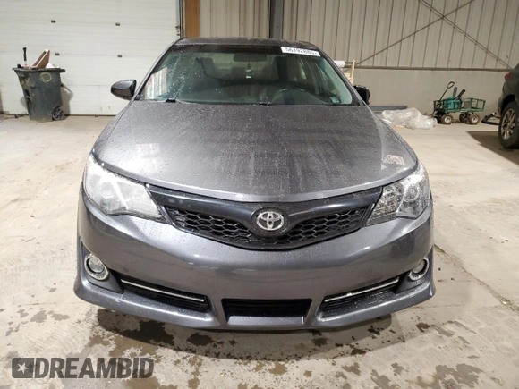 2014 Toyota Camry L with VIN 4T1BF1FK0EU325796, listed as a Copart auction lot 56192885 with 104,627 mi miles and Clean Title. Bid and sale history available at DreamBid. Image 5.