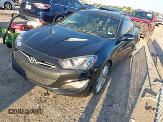 2013 Hyundai Genesis Coupe Track z VIN KMHHU6KJ0DU089255, wystawiony jako IAAI lot #42243893 z przebiegiem 108 903 mil mil oraz . Historia ofert i sprzedaży dostępna na DreamBid. Obrazek 2.
