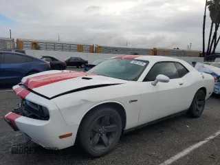 2011 Dodge Challenger z VIN 2B3CJ4DG9BH588229, wystawiony jako Copart lot #48931475 z przebiegiem 134 510 mil mil oraz Szkoda całkowita • Salvage title. Historia ofert i sprzedaży dostępna na DreamBid. Obrazek 1.